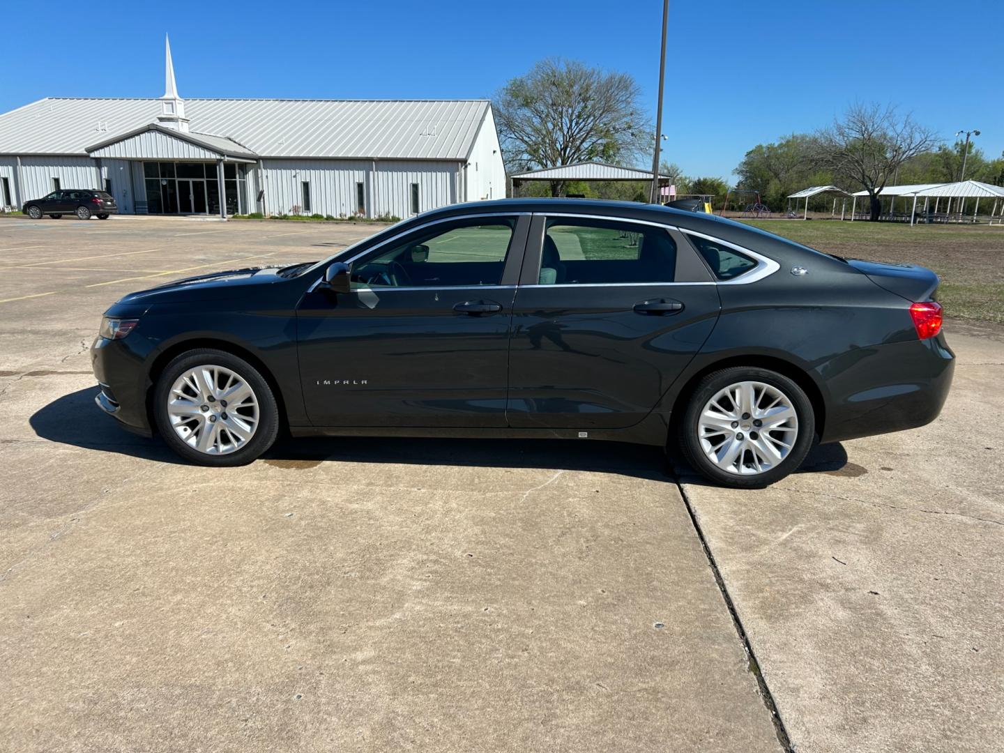 2015 Charcole /GRAY Chevrolet Impala LS (2G11Y5SN6F9) with an 3.6L V6 DOHC 24V CNG engine, 6A transmission, located at 17760 Hwy 62, Morris, OK, 74445, (918) 733-4887, 35.609104, -95.877060 - Photo#6